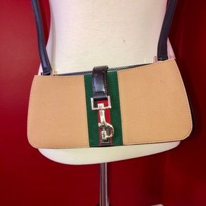 Vintage Gucci cross body bag